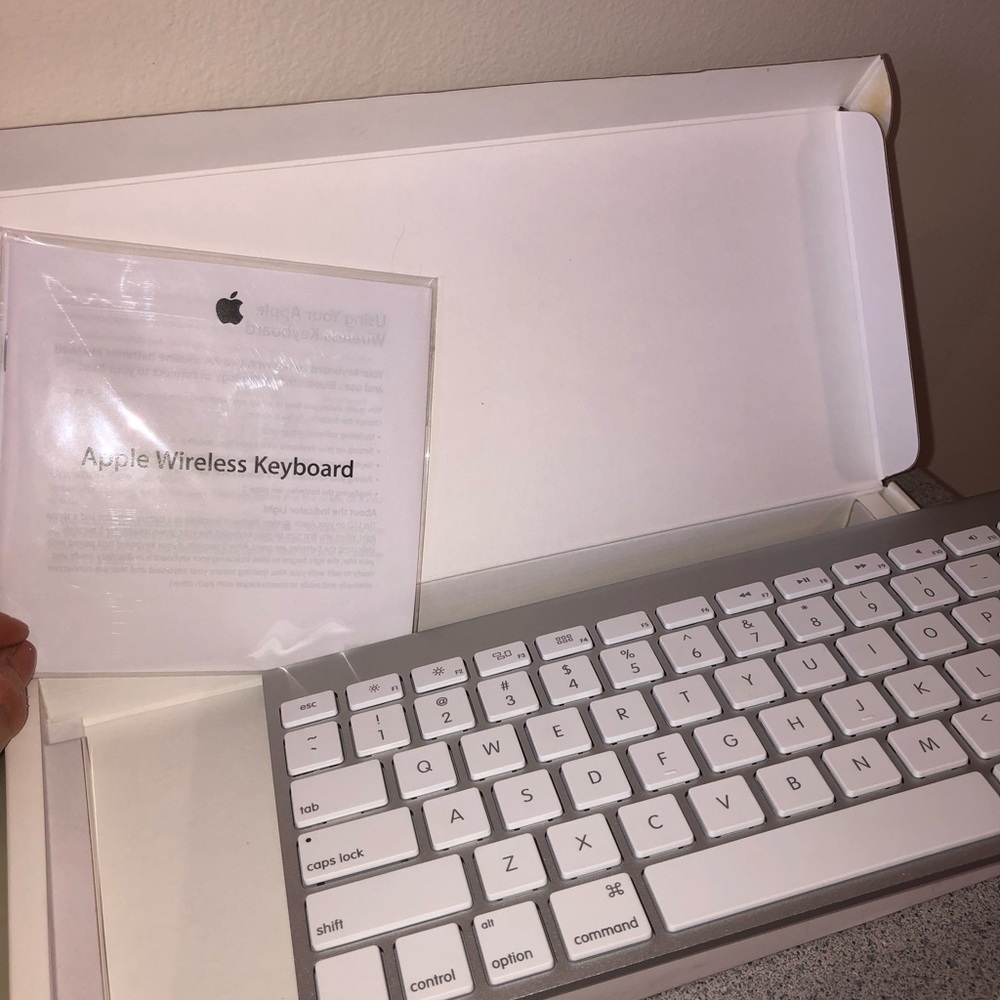 Apple Wireless Keyboard
